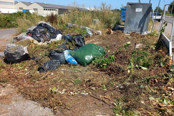 Un dépôt sauvage constaté sur la commune de Longueau, dans la Somme.