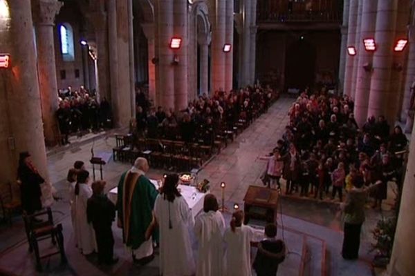 Messe à l'église St-Hilaire de Poitiers ce dimanche 10 février 2013.