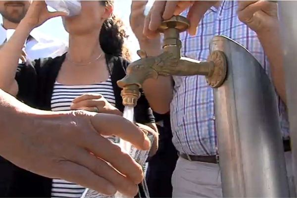 Le nouveau réseau d'eau potable à Vif.