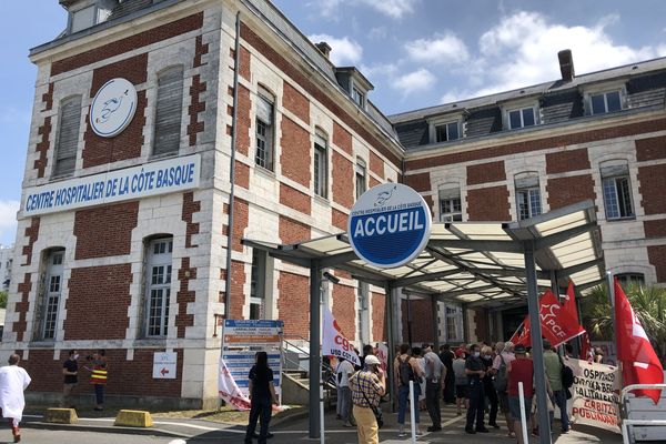 Mobilisation d'une partie du personnel de l'hôpital de Bayonne ce mardi entre 13h et 15h.