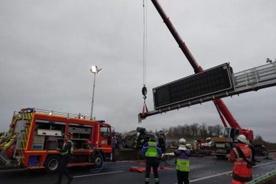 Camion en feu sur l autoroute circulation r tablie sur l A20 le