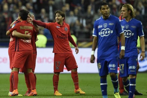 11/04/15 - Le PSG remporte la Coupe de la Ligue en dominant Bastia (4-0)