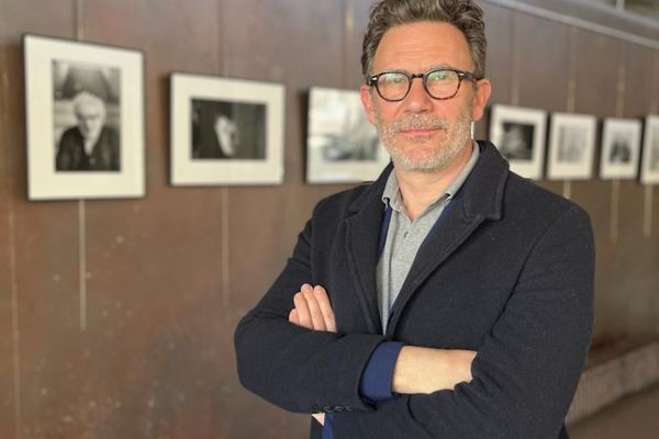 Le festival Itinérances  d'Alès a commencé ce week-end. Jusqu'au 2 avril, près de 200 films, longs et court métrages seront projetés. Michel Hazanavicius, est la tête d'affiche du festival.