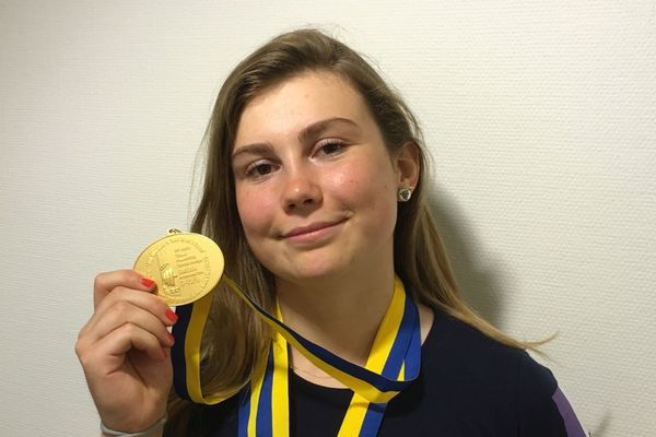 Clara Peyraud championne du monde de force athlétique