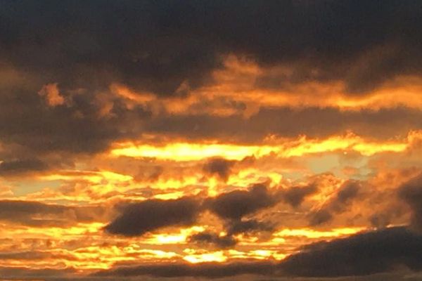 Ciel nuageux dans les Pyrénées