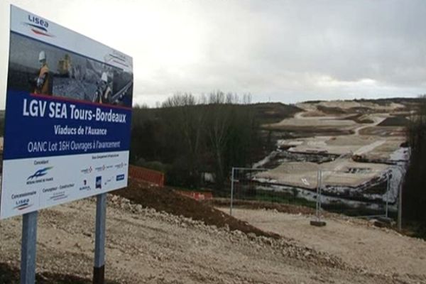 Le chantier de la LGV à l'arrêt à Poitiers (86)