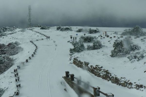 Vue depuis la station météo de l'Aigoual