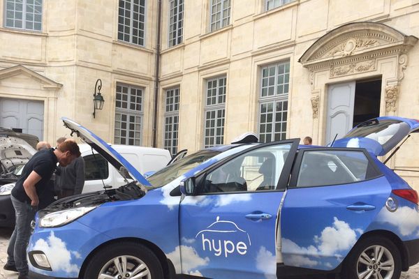 Voiture à hydognène présentée à Orléans