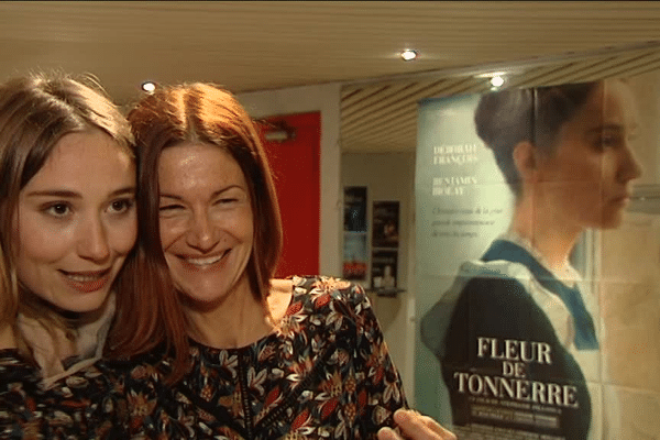 La comédienne Déborah François et la réalisatrice du film Freur de Tonnerre, Stéphanie Pillonca, lors de l'avant-première à Vannes