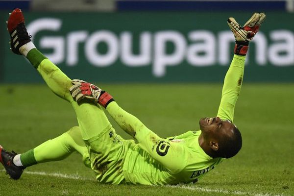 Vincent Enyeama ne terminera pas la saison. 