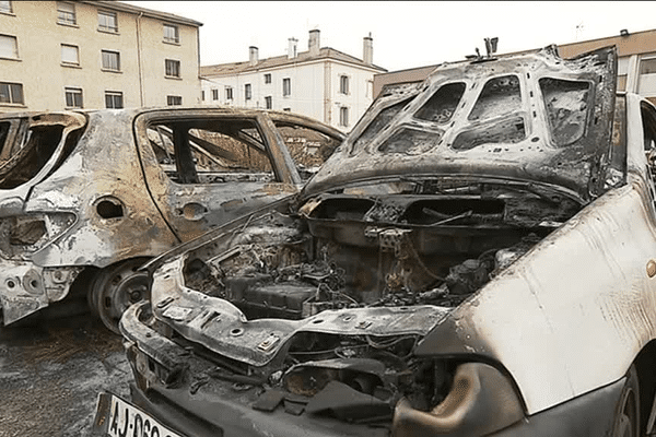 Voitures incendiées dans la vallée de l'Ondaine début avril 2017