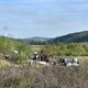 Sur le site de l'ancien projet de barrage de Sivens des hommages à Rémi Fraisse ont lieu chaque année. 10 ans après sa mort, un projet de territoire pourrait permettre de "construire un avenir commun", aux acteurs de la vallée.