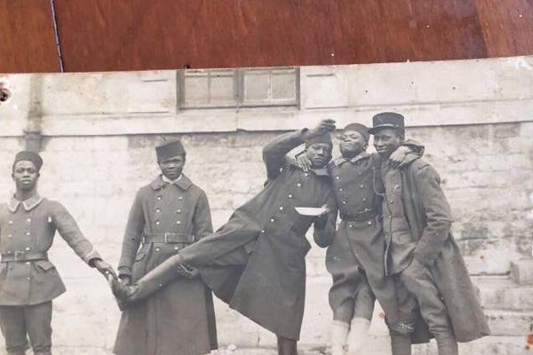 Tirailleurs sénégalais. Photo publiée par Black M sur son compte Facebook.