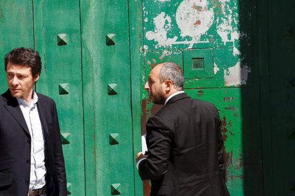 Les avocats de Souleymane Diawara devant la prison des Baumettes à Marseille