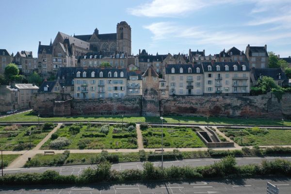 Alerte aux orages, la ville du Mans ferme les parcs, jardins et cimetière en prévision des intempéries ce dimanche 15 mai 2022