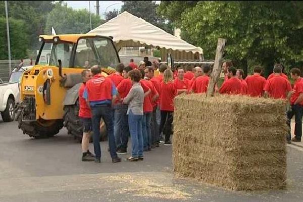 Le blocage de l'abattoir de Villefranche d'Allier (03)