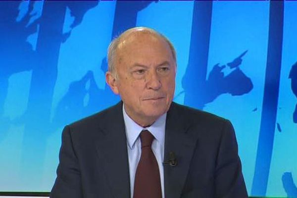 José Rossi sur le plateau de France 3 Corse