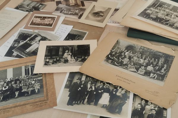 Parmi toutes les archives retrouvées, aucune photo de Simone Caudmont n'a pu être identifiée.