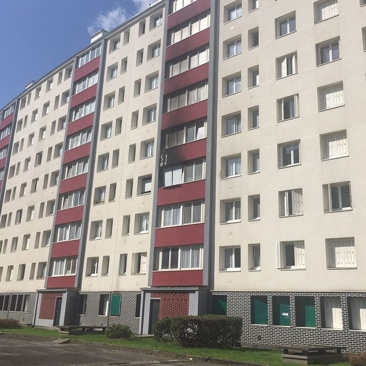 Noisy Le Sec Les Ascenseurs De La Cite Des Fleurs Fonctionnent A Nouveau Apres 40 Jours De Panne