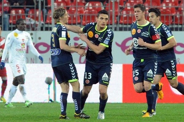 Nicolas Fauvergue ouvre le score face à Brest (Ligue 1)