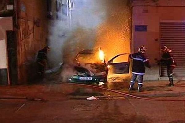 Perpignan le 22 mai 2005 - les émeutes dans le quartier Saint-Jacques - archives