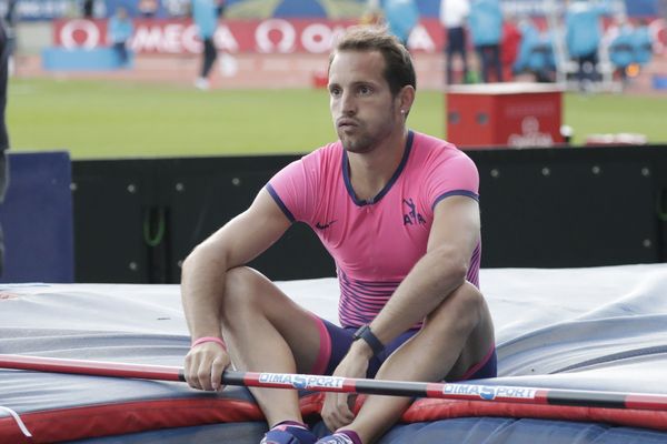 L'Auvergnat Renaud Lavillenie a du se contenter d'un 5,62 lors du meeting de Paris, il a été gêné par le vent. 