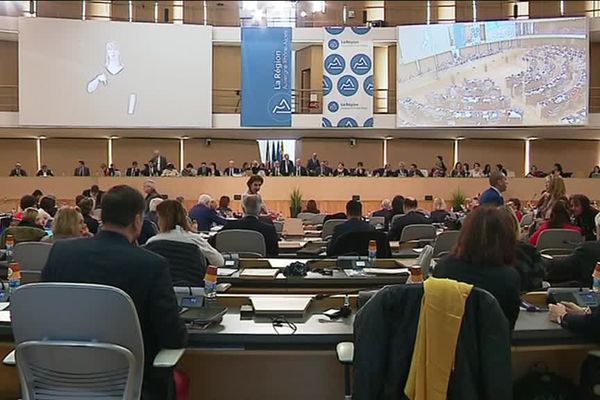 Assemblée plénière du Conseil régional d'Auvergne-Rhône-Alpes