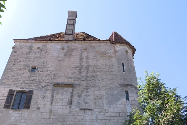 Le donjon de Cravant (août 2023)