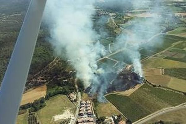 Douze hectares partent en fumée à Milhaud dans le Gard à cause d'un feu de broussaille 