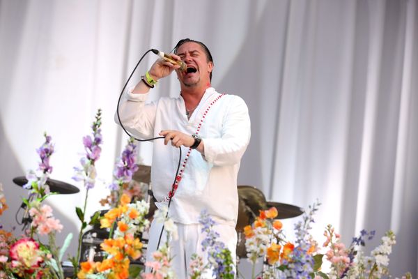 Mike Patton, leader du groupe Faith No More, au Hellfest le 20 juin 2015