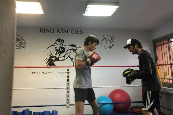 Samedi 25 mai, le ring ajaccien organise son gala de boxe annuel au gymnase Pascal Rossini d’Ajaccio.