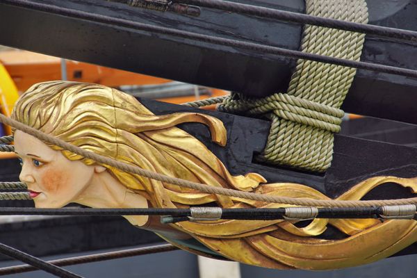 Une sirène de proue, au festival Temps Fête à Douarnenez