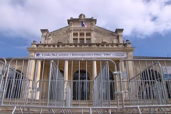 Devant le pavillon populaire Montpellier le 20 février 2014