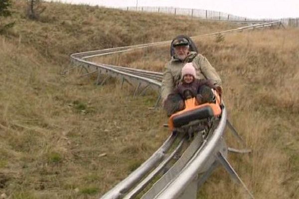 La luge sur rail fonctionne en toute saison