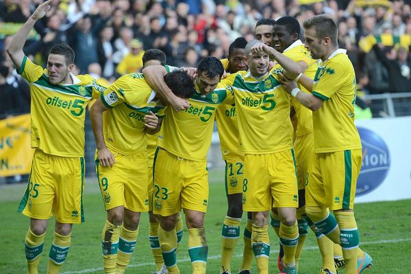 Les Canaries après leur victoire face à Angers à la Beaujoire