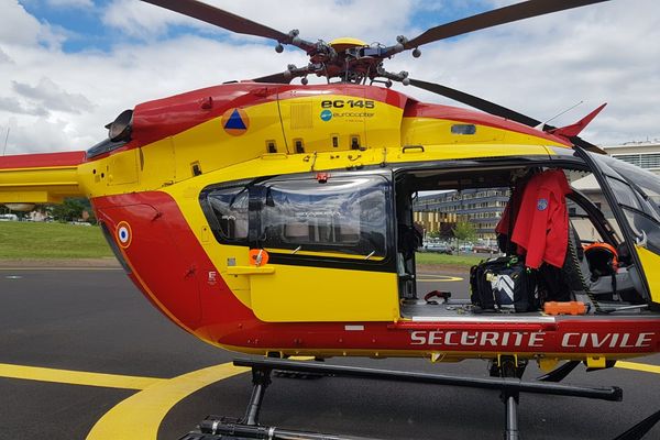 L'hélicoptère de la sécurité civile Dragon 63 est venu au secours d'un cycliste blessé dans le Cantal.