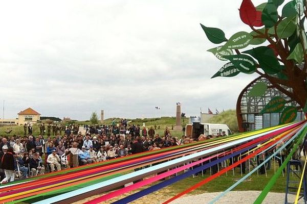 Inauguration d'un arbre de la liberté à Utah Beach, 2 juin 2014