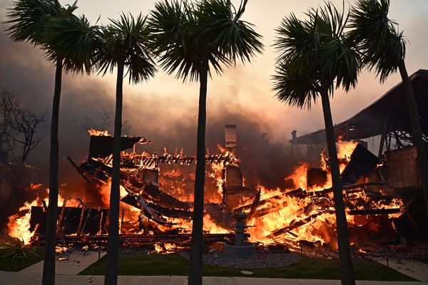 Le bilan humain, encore provisoire, des incendies qui ravagent la ville américaine depuis mardi a atteint 10 morts, a annoncé ce vendredi 10 janvier l'institut médico-légal du comté de Los Angeles.