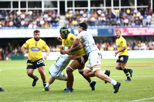 Sébastien Vahaamahina, ici lors du match ASM Clermont Auvergne vs Racing 92, portera le brassard de capitaine le 1er octobre face à Castres. 