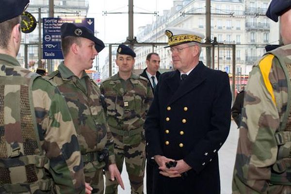 Vigipirate à la gare du Nord