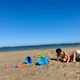 Chaque jour, pendant l'été, des enfants se perdent sur la plage. Voici plusieurs méthodes pour éviter ces moments de stress.