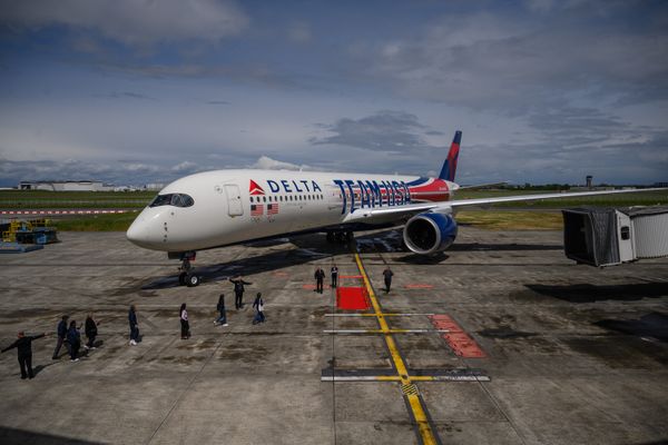 L'Airbus A350 en hommage aux J.O de Paris et de Los Angeles a été présenté officiellement ce jeudi 2 mai au siège d'Airbus à Toulouse.