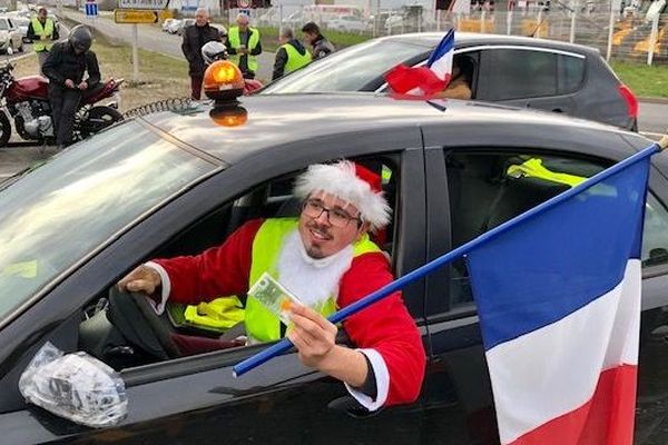 Opération escargot, occupation de rond-point et rassemblement au programme des gilets jaunes ce samedi