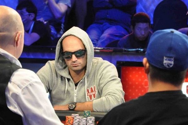 Sylvain Loosli, 26 ans, est joueur de poker professionnel depuis deux ans