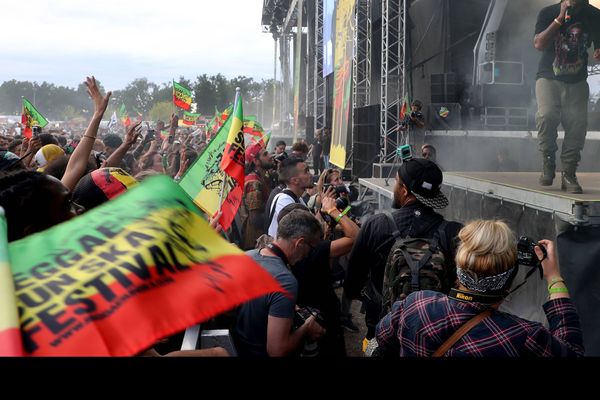 Talence en Gironde, le 06 août 2017 20°édition du Reggae Sun Ska Festival avec sur scène le groupe Harrison Strafford 