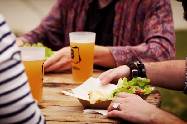 Avec "La Briqueterie", Alexis renouvelle la "street-food" normande.