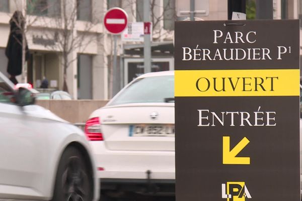 Le parking Béraudier vient d'ouvrir, il se situe dans le quartier de la Part Dieu, en pleine transformation.