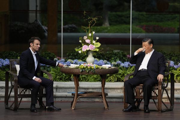 Emmanuel Macron a choisi l'Etape du berger, un restaurant de la Mongie dans les Hautes-Pyrénées qu'il fréquente depuis son adolescence pour y accueillir le président chinois Xi-Jingping au e jour de sa visite officiel en France ce mardi 7 mai 2024.