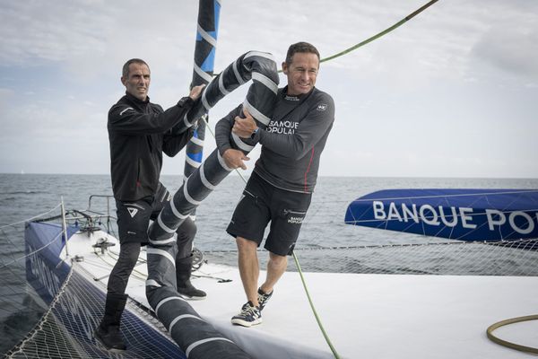 Sébastien Josse en compagnie d'Armel Le Cléac'h, avant le départ de la 2è course Finistère Atlantique.