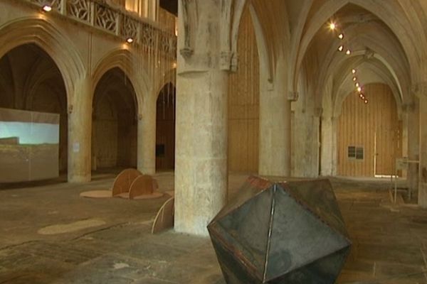 L'église du vieux Saint-Sauveur à Caen est l'un des cinq lieux d'expositions des étudiants de l'ESAM durant le festival Court-Circuit